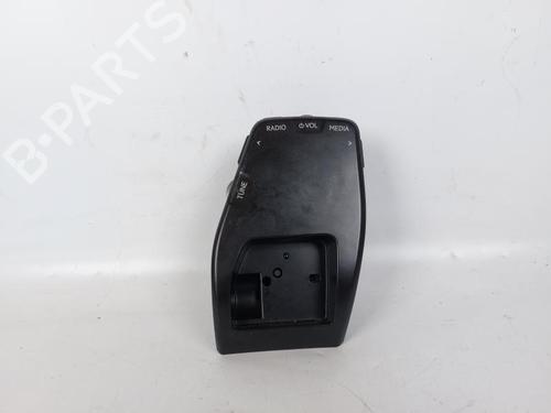 Used Radio Radio 20502814 20502814
