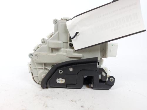 Used Front left lock Front left lock 23880670 23880670