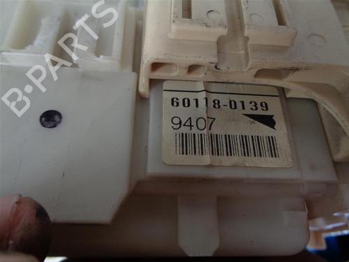 Fuse box TOYOTA YARIS (_P9_) 1.0 VVT-i (KSP90_, KSP90R) | BP15139435E1