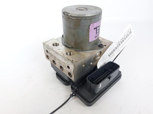 Used ABS pump ABS pump HYUNDAI ix20 (JC) 1.4 CRDi (90 hp) 15174538 15174538