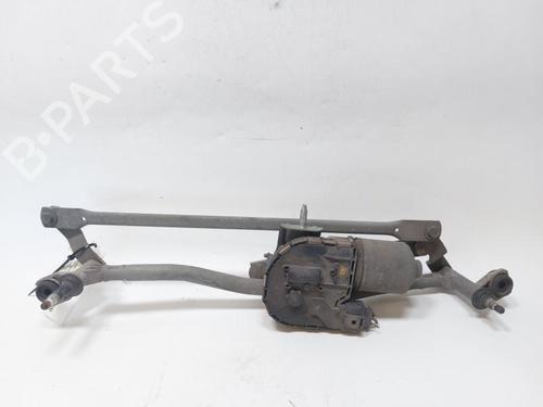 Used Front wiper motor AUDI A3 Sportback (8PA) 1.6 TDI (105 hp) 31241168