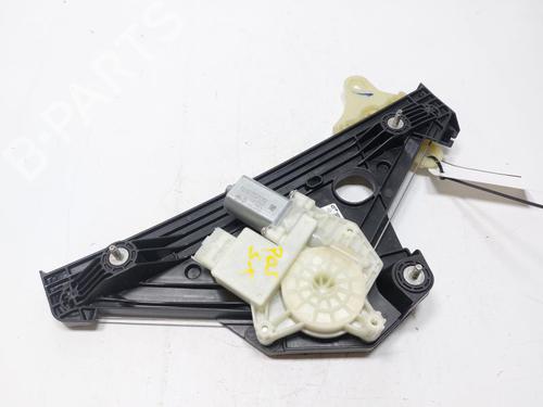 Rudehejsemotor bagstkærm venstre RENAULT CLIO V (B7_) 1.0 TCe 90 (B7MT) (91 hp) 30453616