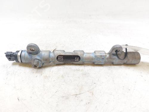 Used Injection rail Injection rail 27442335 27442335