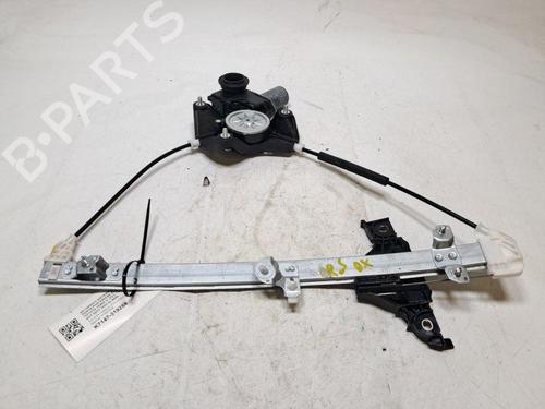 rear-right-window-mechanism-toyota-yaris-_p21_-_pa1_-_ph1_-2020-34207100 main image