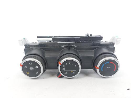 Used Climate control Climate control 17645519 17645519