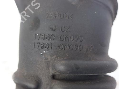 Air filter box TOYOTA YARIS (_P13_) 1.5 Hybrid (NHP130_, NHP130) | BP20502384M87 