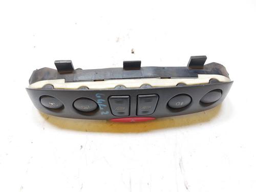 Used Left front window switch Left front window switch FIAT PUNTO (188_) 1.2 60 (188.030, .050, .130, .150, .230, .250) (60 hp) 33194287 33194287