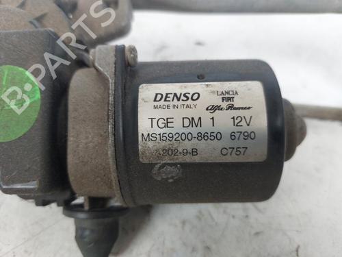 Front wiper motor LANCIA DELTA III (844_) 1.4 (844.AXA1A) | BP18354602M29