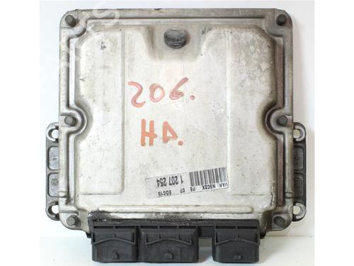 Używane Sterownik / Moduł silnika PEUGEOT 306 Break (7E, N3, N5) 2.0 HDI 90 (90 hp) 15143424