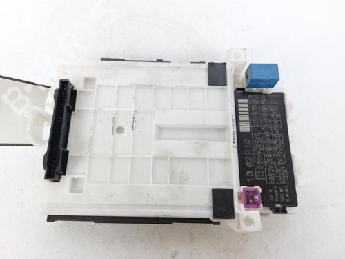 Used Fuse box Fuse box 15169138 15169138