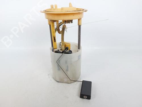 Used Fuel pump SEAT ALTEA XL (5P5, 5P8) 1.6 TDI (105 hp) 15169575