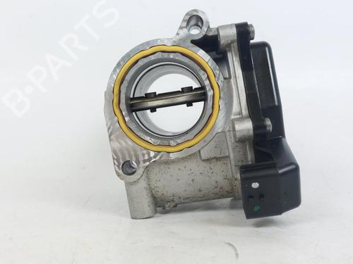 Used Throttle body Throttle body 17206415 17206415