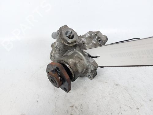 Used Steering pump Steering pump BMW X1 (E84) sDrive 18 d (143 hp) 15166748 15166748