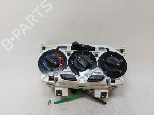 climate-control-lancia-ypsilon-312_-2011-35750676 main image
