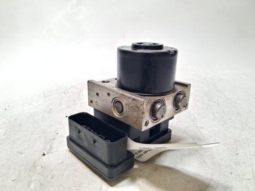Used ABS pump ABS pump TOYOTA YARIS (_P9_) 1.4 D-4D (NLP90_, NLP90R) (90 hp) 39973779 39973779