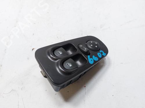 Used Left front window switch Left front window switch LANCIA YPSILON (843_) 1.3 D Multijet (843.AXF11, 843.AXF1A, 843.AXM11,... (75 hp) 33196423 33196423