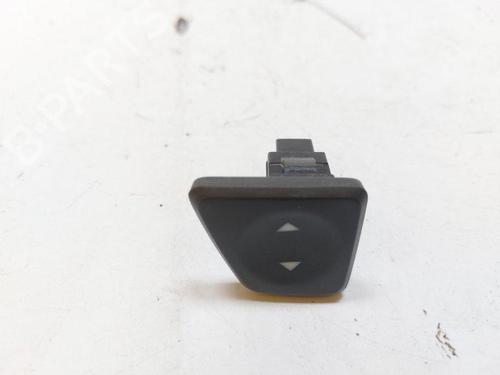 Used Left front window switch Left front window switch FIAT 500 (312_) 1.4 (301J410) (102 hp) 33687528 33687528