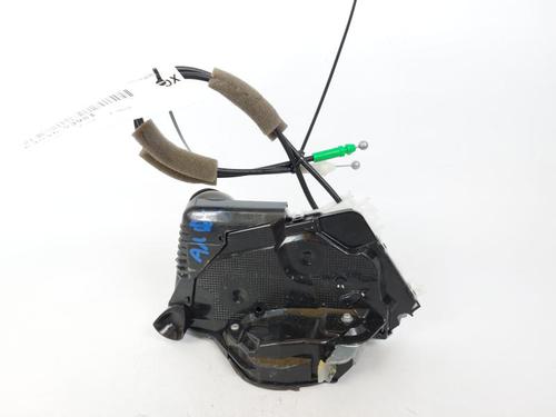 Used Front right lock TOYOTA YARIS (_P21_, _PA1_, _PH1_) 1.5 Hybrid (MXPH10, MXPH11) (116 hp) 17205108