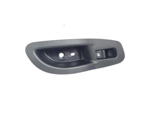 Used Left front window switch Left front window switch FIAT 500X (334_) 1.6 D Multijet (334AXA1B, 334AXA11) (120 hp) 15153843 15153843