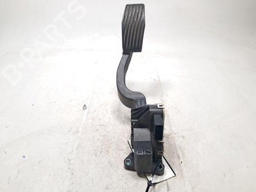 Pedal Pedal FIAT 500L (351_, 352_) 1.3 D Multijet (199LXY1A, 199LXY11) (84 hp) 33616395 33616395