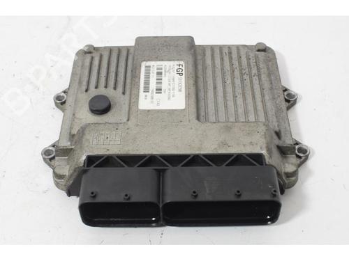 Used Engine control unit (ECU) Engine control unit (ECU) LANCIA YPSILON (843_) 1.3 JTD (843.AXD11, 843.AXD1A) (70 hp) 15147124 15147124