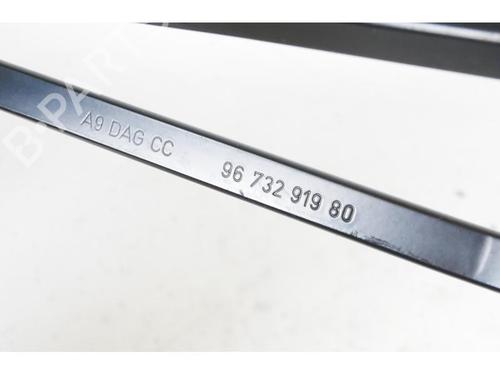 Front windshield wiper arm PEUGEOT 2008 I (CU_) 1.2 THP 110 / PureTech 110 | BP15149806C143