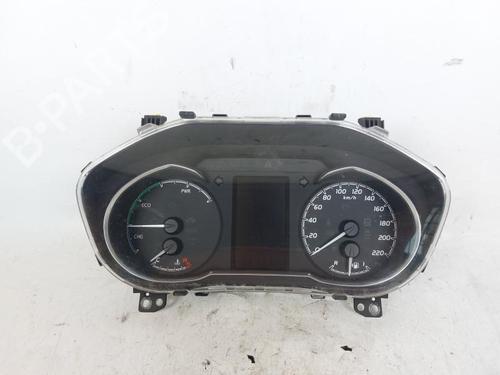 Used Instrument cluster TOYOTA YARIS (_P13_) 1.5 Hybrid (NHP130_, NHP130) (101 hp) 18826348