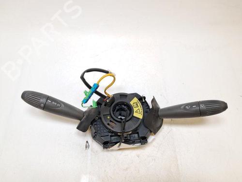 Used Steering column stalk Steering column stalk FIAT PANDA (169_) 1.2 (169.AXB11, 169.AXB1A) (60 hp) 33904648 33904648