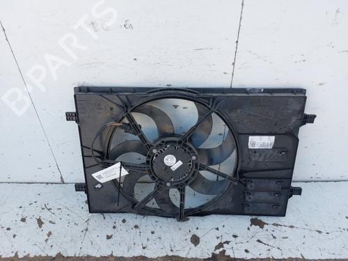 Used Radiator fan Radiator fan VW T-ROC (A11, D11) 2.0 TDI 4motion (150 hp) 36007487 36007487