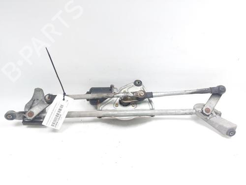Used Front wiper motor TOYOTA RAV 4 II (_A2_) 2.0 D 4WD (CLA20_, CLA21_, CLA20R, CLA21R) (116 hp) 24218506