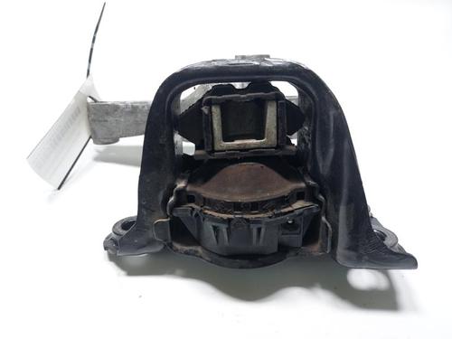 Used Engine mount Engine mount RENAULT KADJAR (HA_, HL_) 1.5 dCi 110 (HLA3) (110 hp) 33192665 33192665