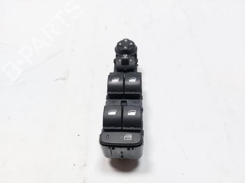 Used Left front window switch CITROËN C5 AIRCROSS (A_) 1.5 BlueHDi 130 (ACYHZJ, ACYHZR) (131 hp) 31062746
