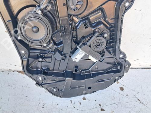Front right window mechanism BMW 1 (F40) 118 d | BP40288247C23 - Image 3