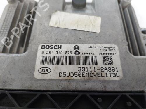 Engine control unit (ECU) KIA CEE'D (JD) 1.6 CRDi 110 | BP15156207M57 - Image 3