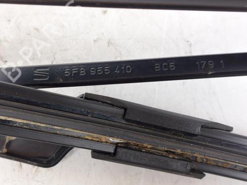 Front windshield wiper arm SEAT LEON Sportstourer (KL8, KLD) 2.0 TDI | BP23881180C143 