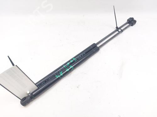 Tailgate lift support VW POLO IV (9N_, 9A_) 1.2 12V | BP29519522C138 