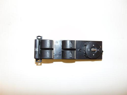 Used Left front window switch Left front window switch FORD FOCUS II (DA_, HCP, DP) 1.6 TDCi (90 hp) 22753899 22753899