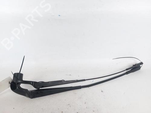 Used Front windshield wiper arm SMART FORTWO Coupe (451) 0.8 CDi (451.300) (45 hp) 22755016