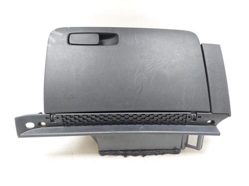 Used Glove box AUDI A1 Sportback (8XA, 8XF) 1.6 TDI (90 hp) 29237974