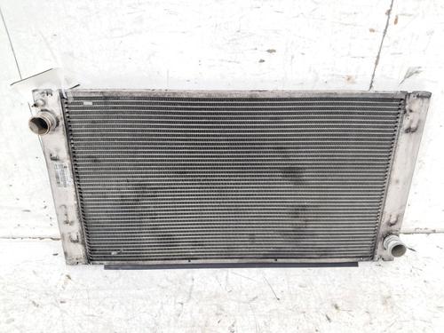 Used Water radiator Water radiator 37259519 37259519