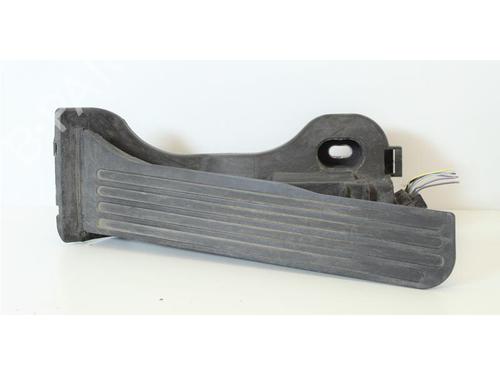 Used Pedal Pedal AUDI A3 (8P1) 1.6 (102 hp) 15143397 15143397
