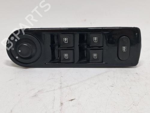 left-front-window-switch-renault-clio-iv-bh_-2012-2013-2014-2015-2016-2017-2018-2019-2020-2021-39552925 main image