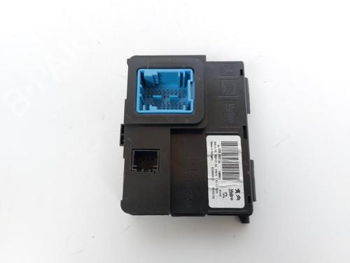 Used Engine control unit (ECU) Engine control unit (ECU) PEUGEOT 308 II (LB_, LP_, LW_, LH_, L3_) 1.5 BlueHDi 130 (131 hp) 15909586 15909586