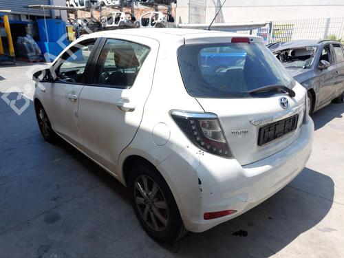 Air filter box TOYOTA YARIS (_P13_) 1.5 Hybrid (NHP130_, NHP130) | BP27443067M87 