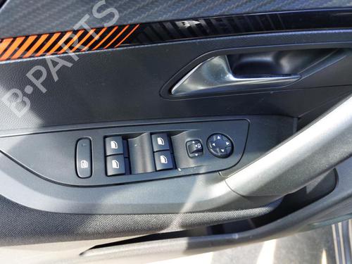 Engine control unit (ECU) PEUGEOT 2008 II (UD_, US_, UY_, UJ_, UR_, UC_) 1.2 PureTech 130 (USHNS, URHNS) | BP17539926M57