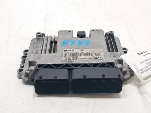 Used Engine control unit (ECU) Engine control unit (ECU) FIAT DOBLO Cargo (263_) 1.6 D Multijet (263WXD1B, 263WXR1B, 263WXX1B, 263ZXD1B,... (105 hp) 39738870 39738870