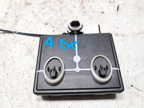 Used Electronic module Electronic module PEUGEOT 308 SW III (FC_, FJ_, FR_, F4_, FN_) BlueHDi 130 (FCYHZL, FCYHZT) (131 hp) 33192973 33192973