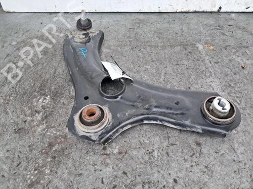 Used Right front suspension arm RENAULT CLIO V (B7_) 1.5 Blue dCi 100 (B7AD) (101 hp) 31011371