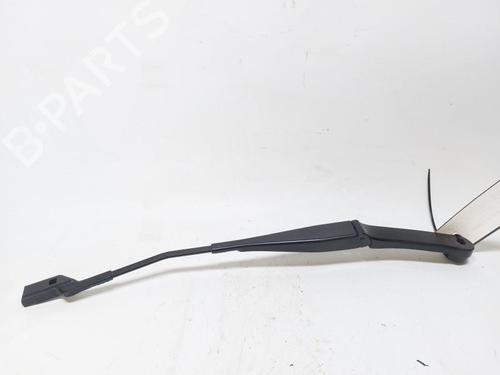 front-windshield-wiper-arm-jeep-renegade-suv-bu-b1-bv-2014-33263548 main image