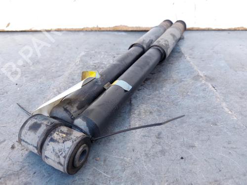 Used Right rear shock absorber DACIA SANDERO II 1.5 dCi 75 / Blue dCi 75 (B8JW, B8M4, B8AH, B8M7, B8M6) (75 hp) 15162604